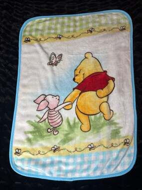 Winnie The pooh vintage toddler blanket